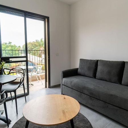 Nahal Oz 33 Lejlighedshotel Bat Yam Eksteriør billede