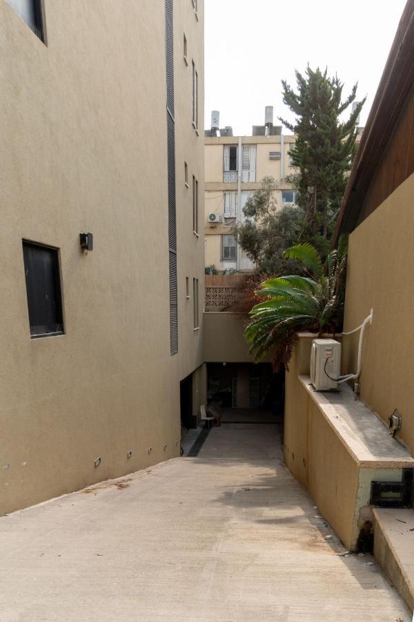 Nahal Oz 33 Lejlighedshotel Bat Yam Eksteriør billede